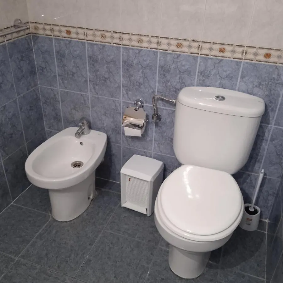Apartment Torremolinos Alquilo Habitacion Con Bano Compartido Y Cocina Compartida