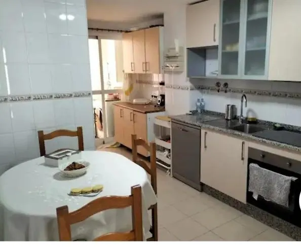 Torremolinos Alquilo Habitacion Con Bano Compartido Y Cocina Compartida